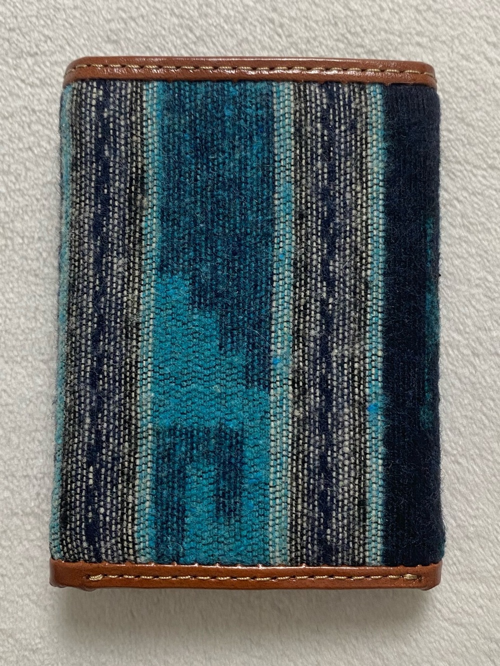 Tony Lama Genuine Leather Boho/Southwest Fabric Pattern Tri Fold Wallet - Picture 3 of 10